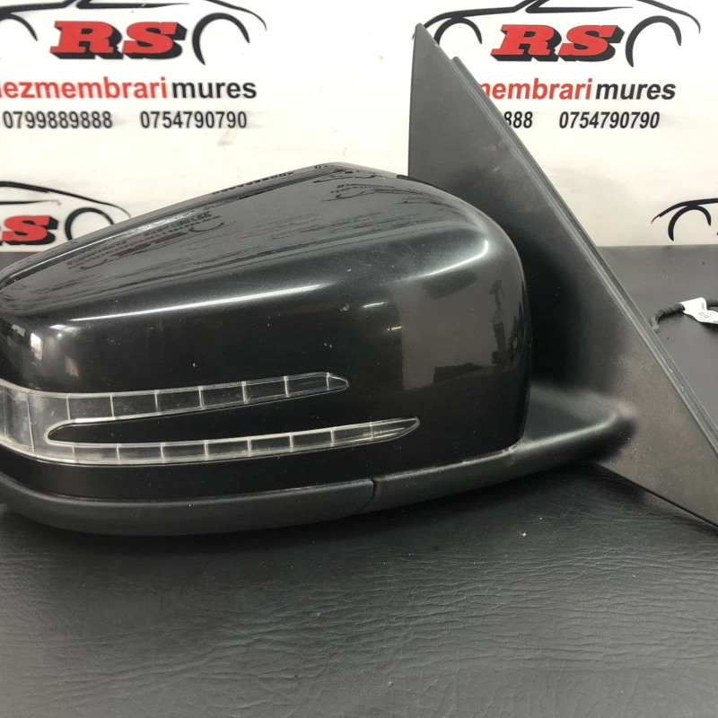 Oglinda dreapta / Mercedes-Benz C Class W204 2011 / Caroserie, oglinzi si faruri