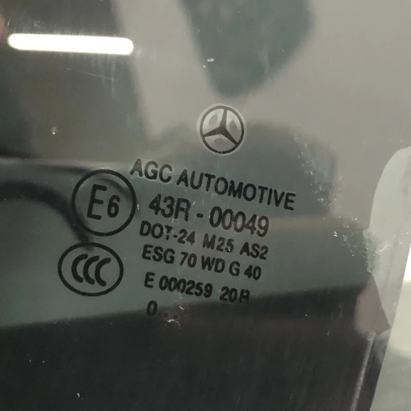 Geam stanga spate / Mercedes-Benz C Class W204 2011 / Caroserie, oglinzi si faruri
