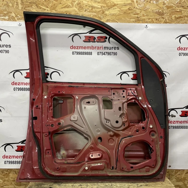 Usa stanga fata / Nissan Navara D40 2011 / Caroserie, oglinzi si faruri