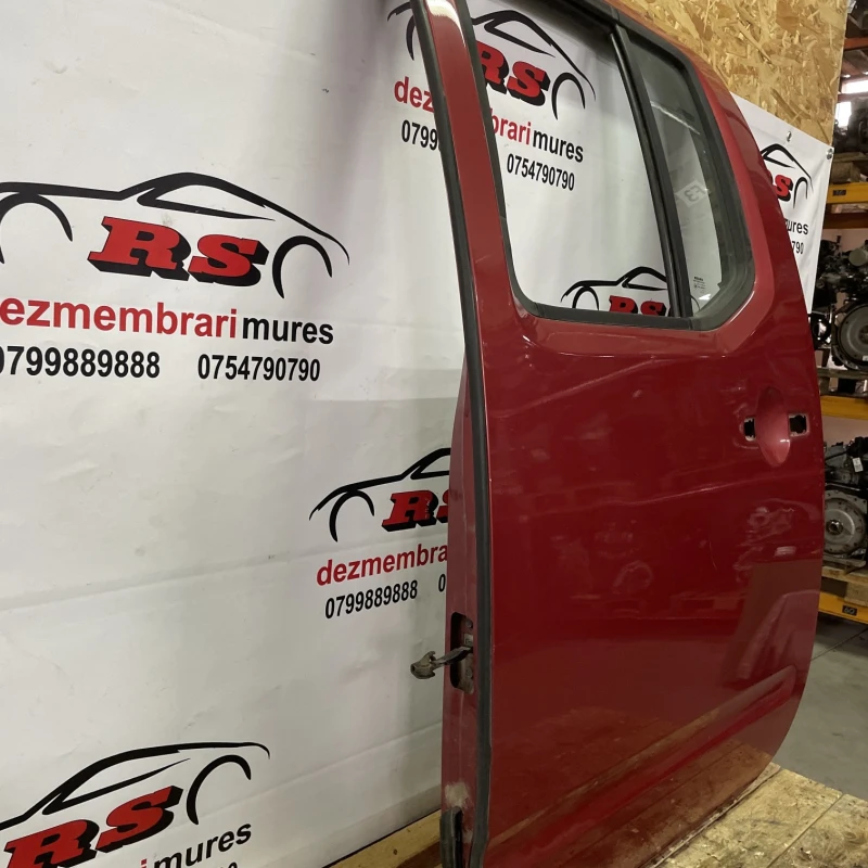Usa stanga spate / Nissan Navara D40 2011 / Caroserie, oglinzi si faruri