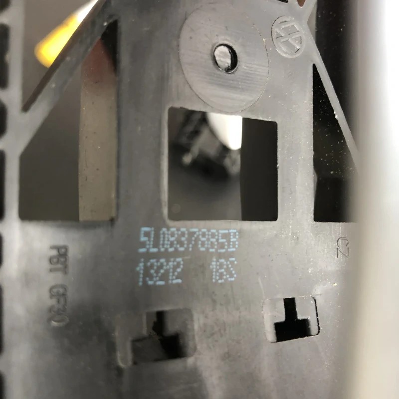 Maner usa stanga fata / Volkswagen Sharan 7N 2013 / Caroserie, oglinzi si faruri