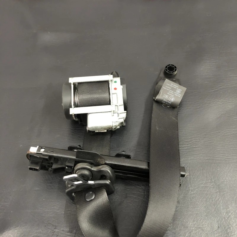Centura dreapta fata / Land Rover Freelander 2 Freelander 2 2008 / Interior