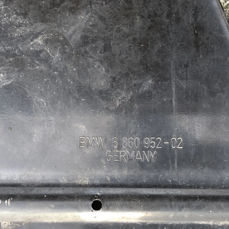 Scut motor / BMW Seria 3 F31 2015 / Caroserie, oglinzi si faruri