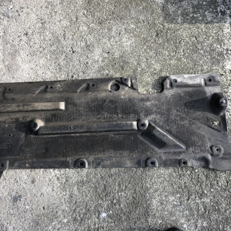 Scut caroserie lateral stanga / BMW Seria 3 F31 2015 / Caroserie, oglinzi si faruri