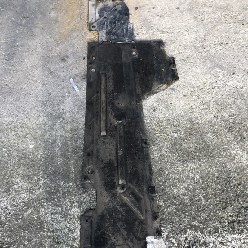 Scut caroserie lateral dreapta / BMW Seria 3 F31 2015 / Caroserie, oglinzi si faruri