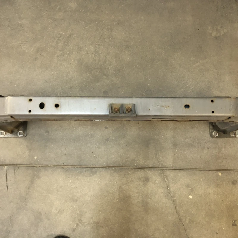 Armatura intaritura bara fata Land Rover 