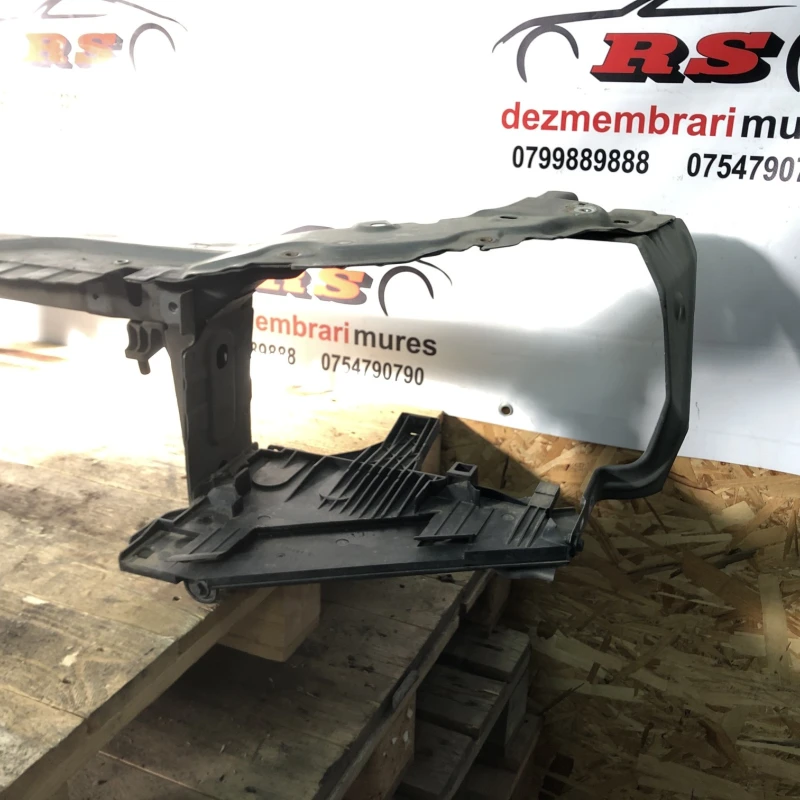 Trager / Land Rover Freelander 2 Freelander 2 2008 / Caroserie, oglinzi si faruri