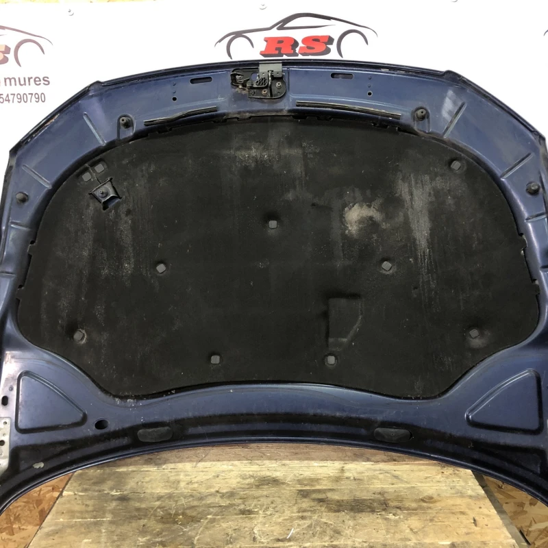 Capota / Volkswagen Passat B6 2010 / Caroserie, oglinzi si faruri