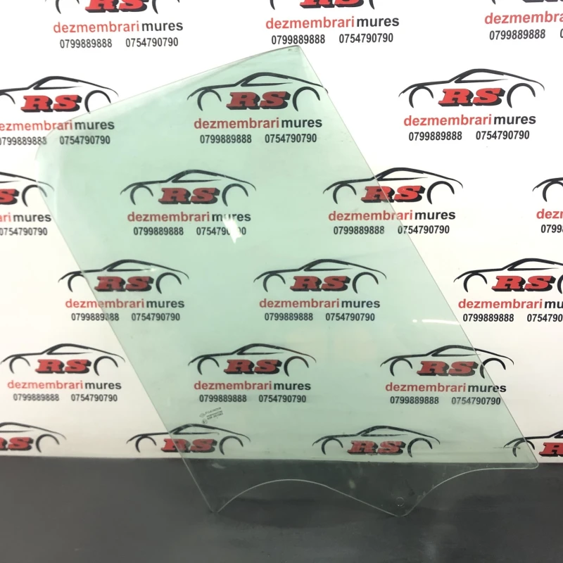 Geam dreapta fata Nissan 