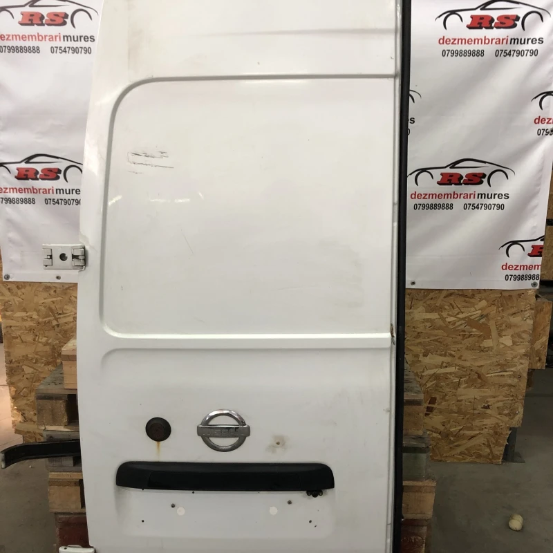 Usa stanga spate Nissan 