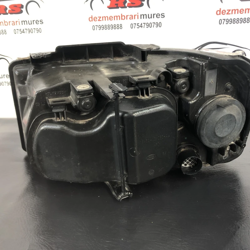 Far dreapta xenon / Land Rover Freelander 2 Freelander 2 2008 / Caroserie, oglinzi si faruri
