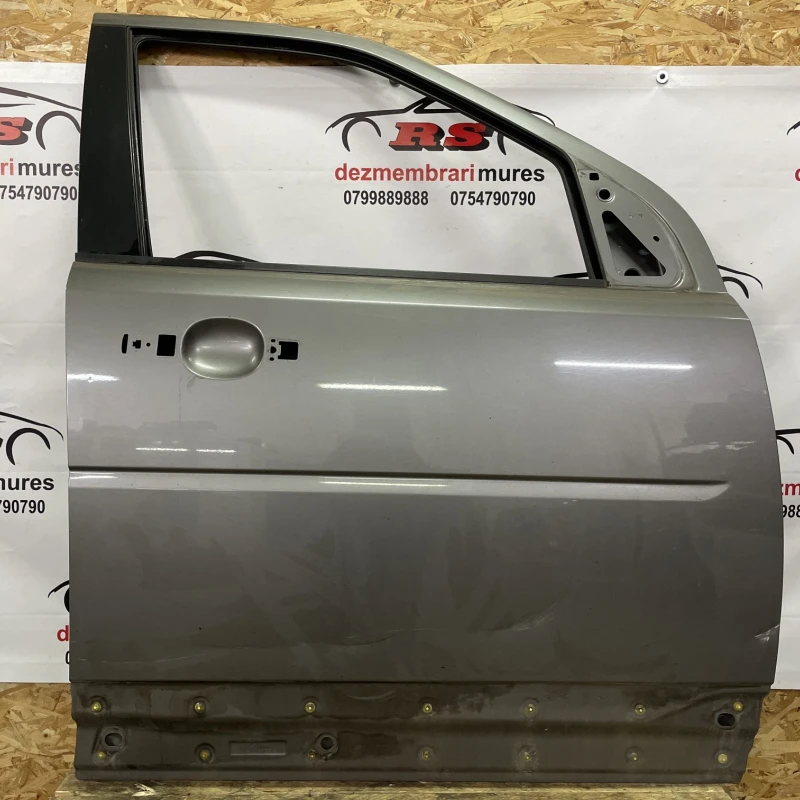 Usa dreapta fata / Land Rover Freelander 2 Freelander 2 2008 / Caroserie, oglinzi si faruri