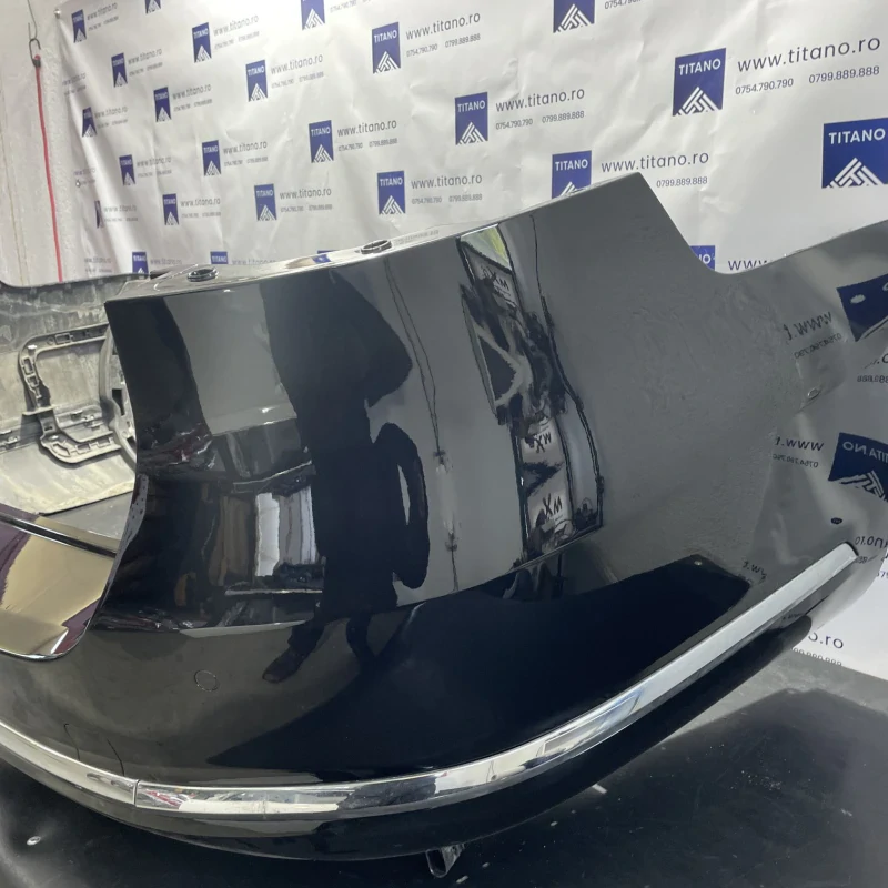 Bara spate / Volkswagen Passat B7 2013 / Caroserie, oglinzi si faruri