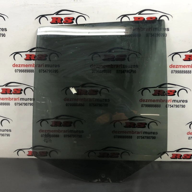 Geam stanga spate Land Rover 
