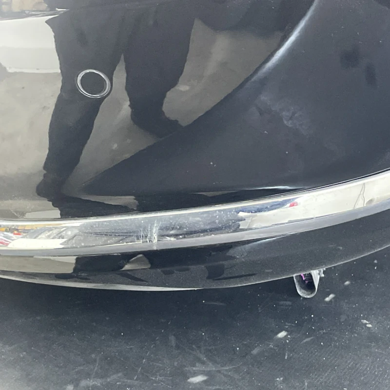 Bara spate / Volkswagen Passat B7 2013 / Caroserie, oglinzi si faruri
