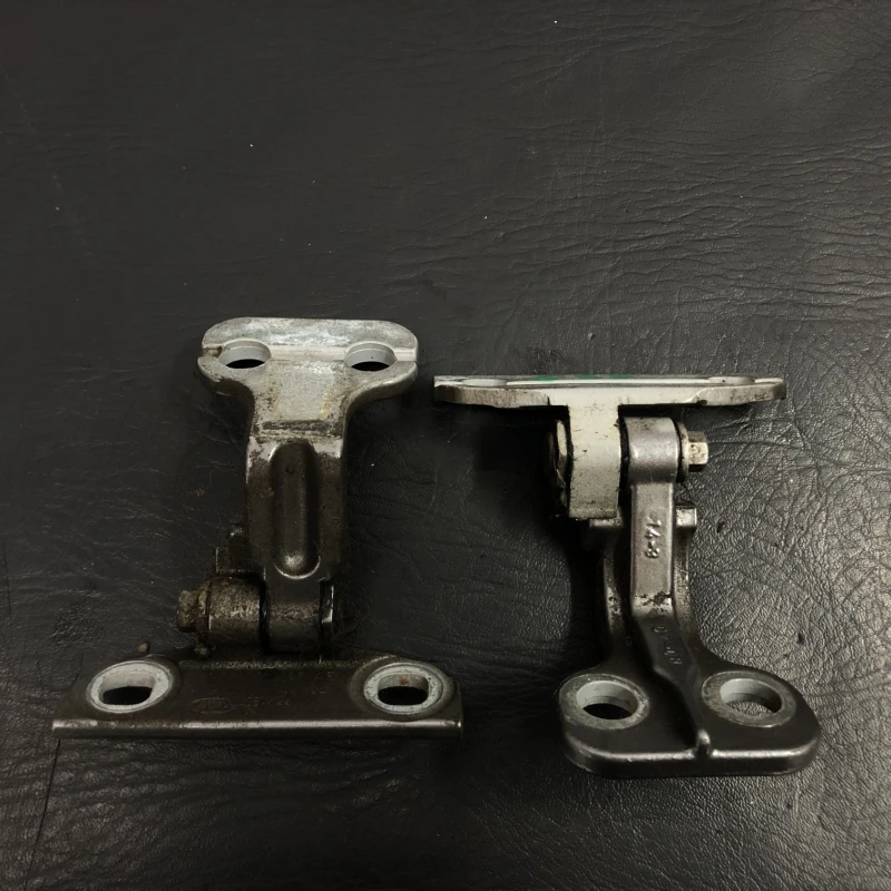 Balamale usa stanga spate Land Rover 