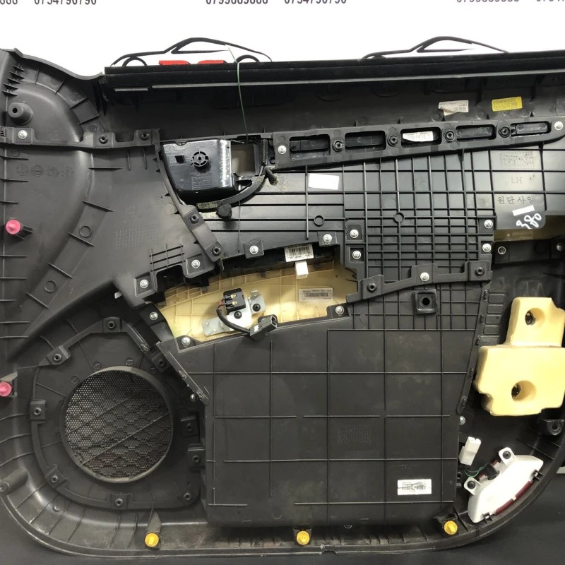 Panou tapiterie usa stanga fata / Hyundai Santa Fe Santa Fe 2011 / Interior