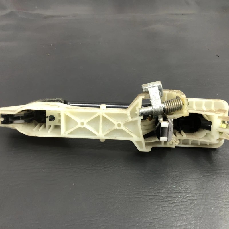 Maner usa dreapta fata / Hyundai Santa Fe Santa Fe 2011 / Caroserie, oglinzi si faruri