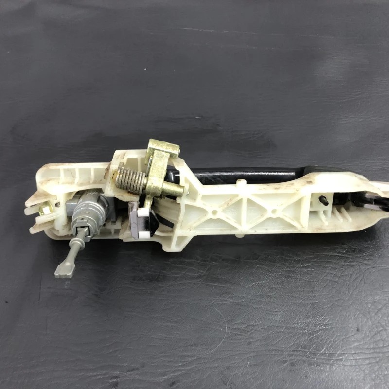 Maner usa stanga fata / Hyundai Santa Fe Santa Fe 2011 / Caroserie, oglinzi si faruri