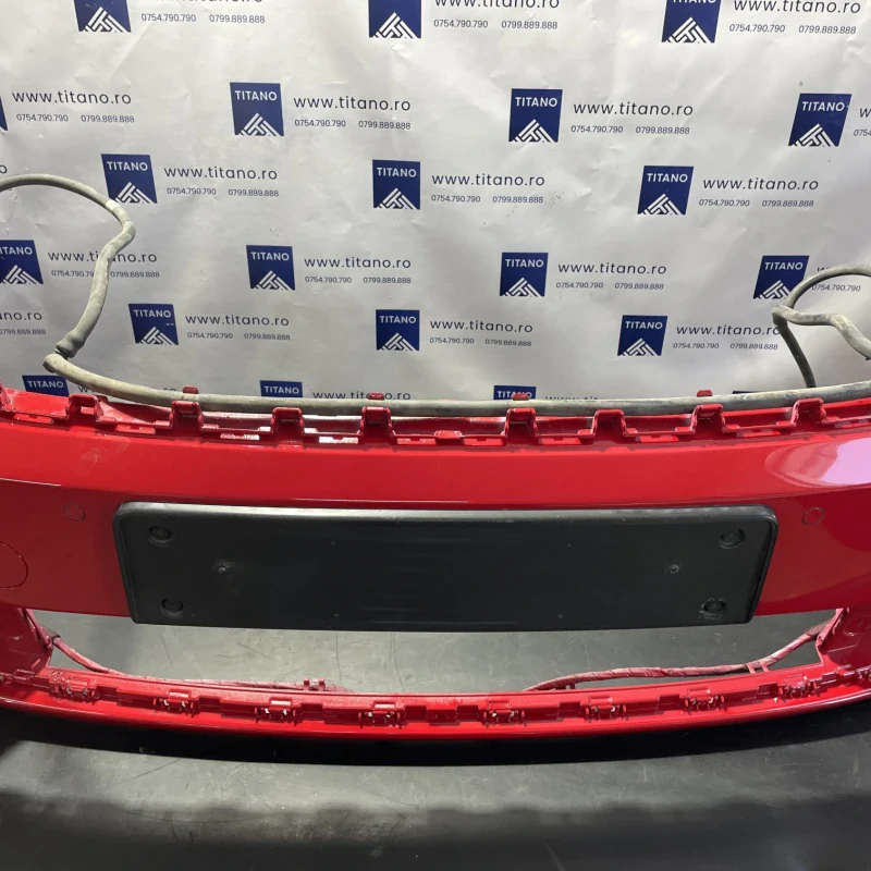 Bara fata / Volkswagen Passat B7 2012 / Caroserie, oglinzi si faruri