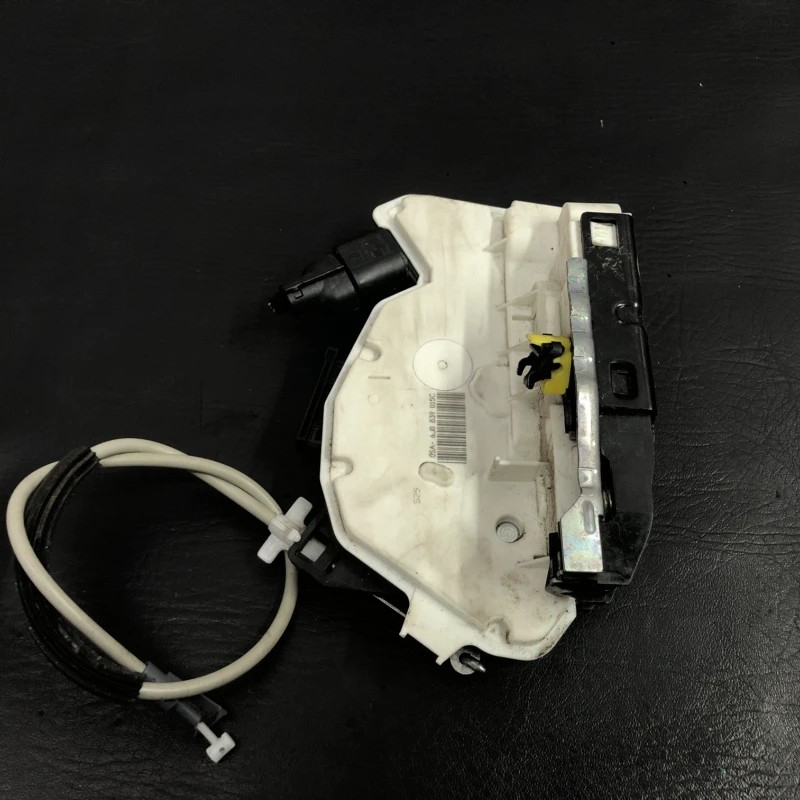 Iala broasca usa stanga spate / Seat Ibiza 6J 2011 / Caroserie, oglinzi si faruri
