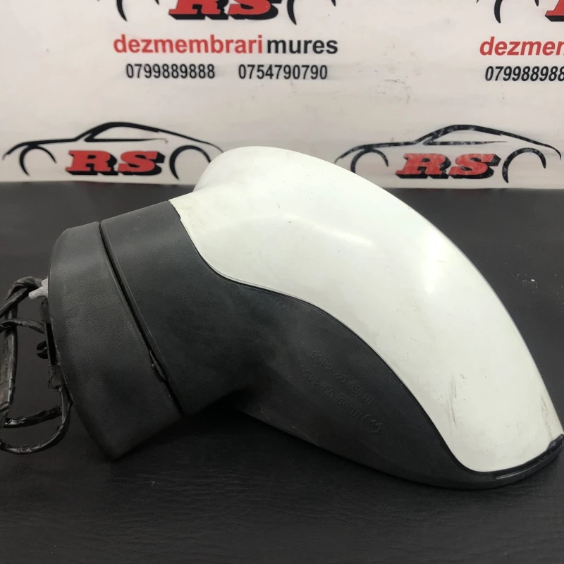 Oglinda stanga / Seat Ibiza 6J 2011 / Caroserie, oglinzi si faruri