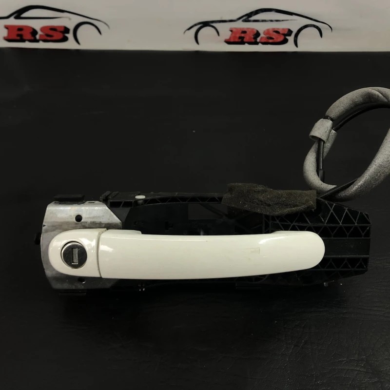 Maner usa stanga fata / Seat Ibiza 6J 2011 / Caroserie, oglinzi si faruri