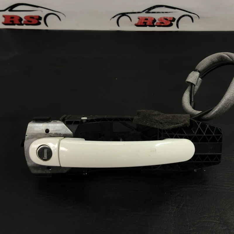 Maner usa stanga fata / Seat Ibiza 6J 2011 / Caroserie, oglinzi si faruri