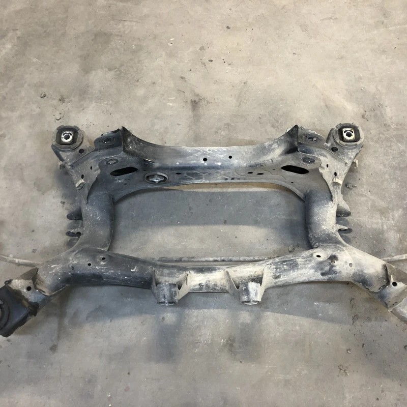 Punte spate / BMW Seria 3 F31 2015 / Directie si suspensie