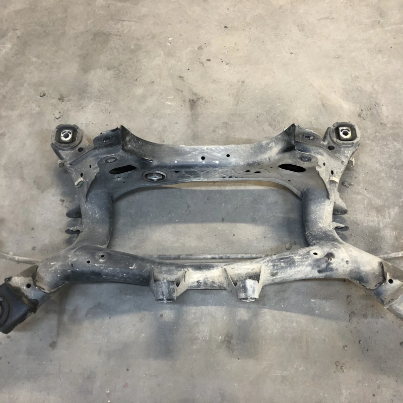 Punte spate / BMW Seria 3 F31 2015 / Directie si suspensie