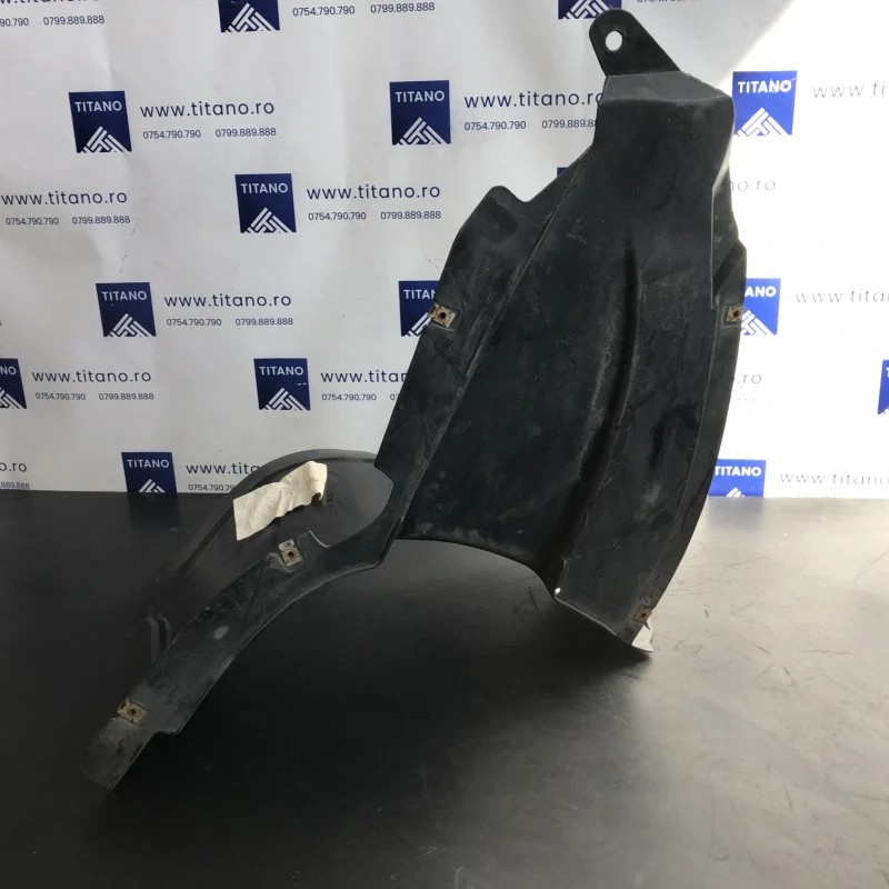 Carenaj stanga fata mic / Volkswagen Passat B7 2012 / Caroserie, oglinzi si faruri