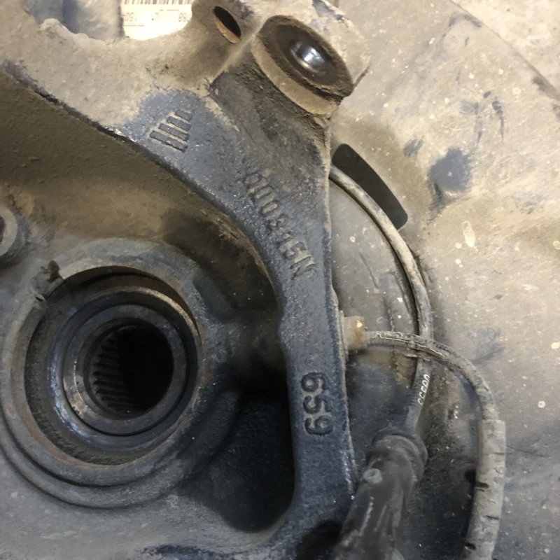 Fuzeta stanga spate / BMW Seria 3 F31 2015 / Directie si suspensie