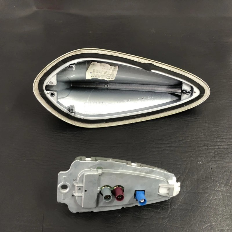 Antena GPS / BMW Seria 3 F31 2015 / Audio si electronice