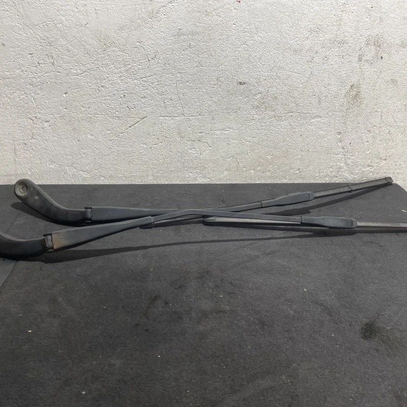Brate stergatoare fata / BMW Seria 3 F31 2015 / Caroserie, oglinzi si faruri