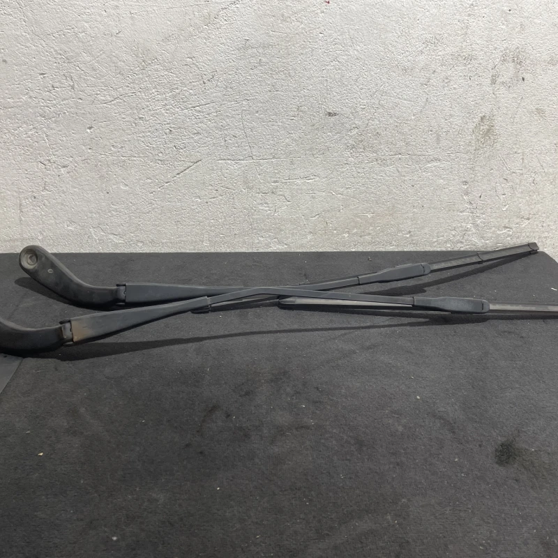 Brate stergatoare fata / BMW Seria 3 F31 2015 / Caroserie, oglinzi si faruri