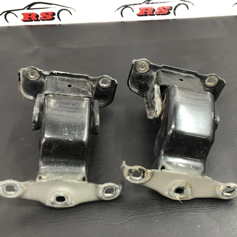 Balamale usa stanga spate / Opel Vivaro Vivaro A 2011 / Caroserie, oglinzi si faruri