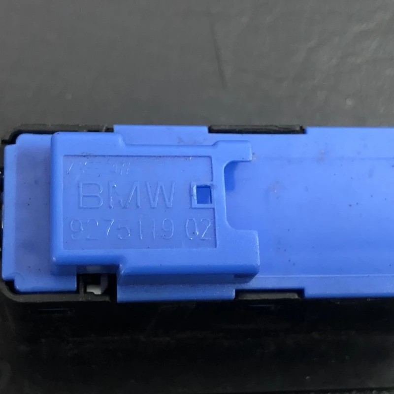 Buton deschidere haion / BMW Seria 3 F31 2015 / Interior