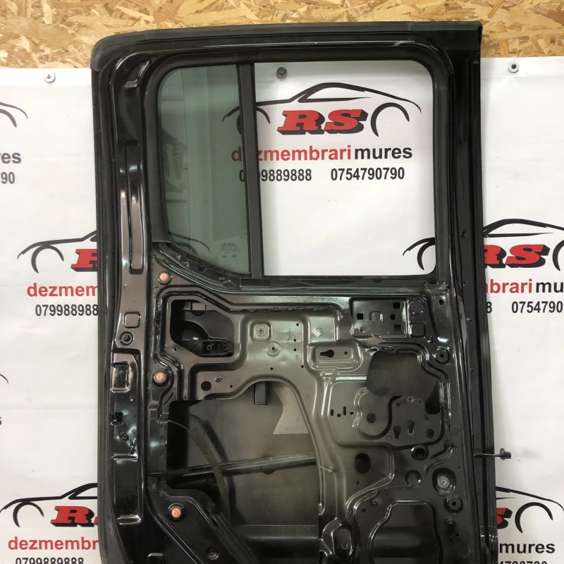 Usa stanga spate / Nissan Navara D40 2007 / Caroserie, oglinzi si faruri