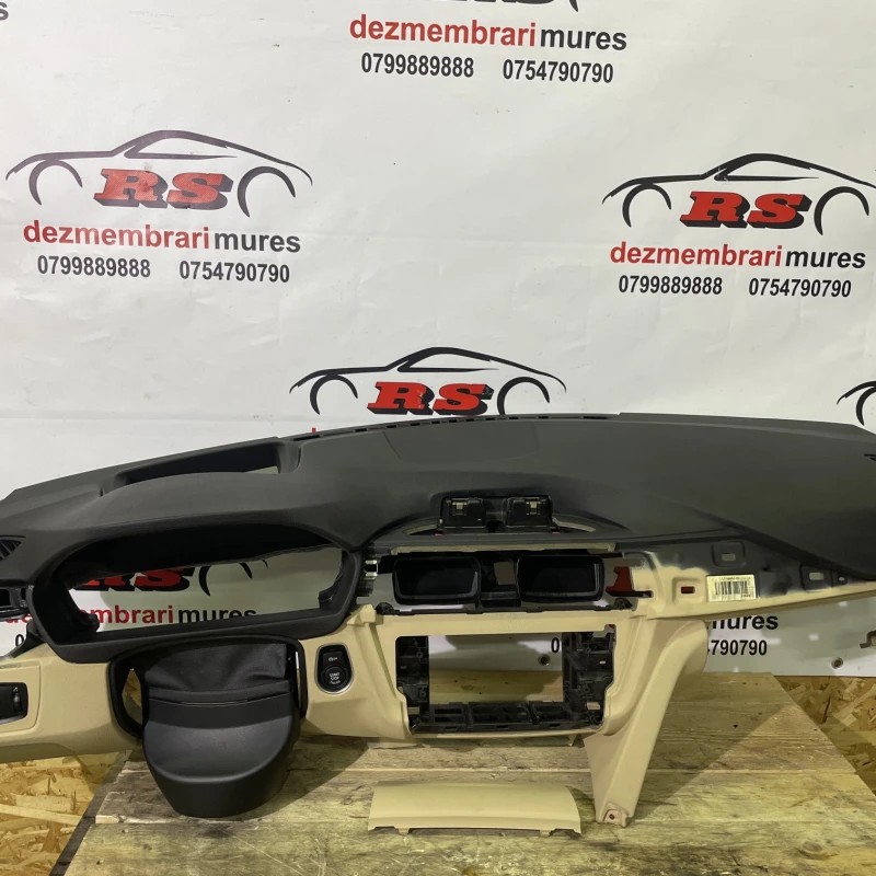 Plansa bord cu headup / BMW Seria 3 F31 2015 / Interior