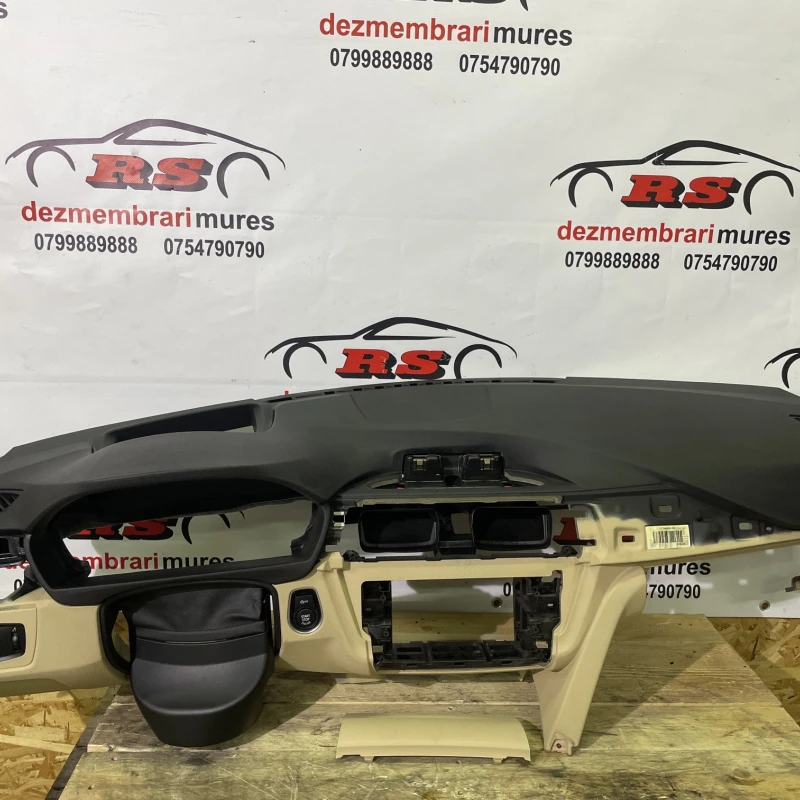Plansa bord cu headup / BMW Seria 3 F31 2015 / Interior