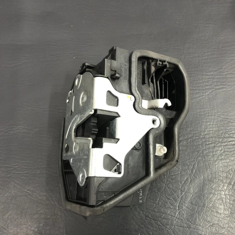 Iala broasca usa dreapta spate BMW Seria 3 F31 2015
