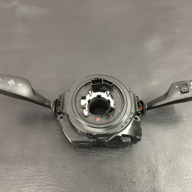 Spira volan cu manete / BMW Seria 3 F31 2015 / Audio si electronice