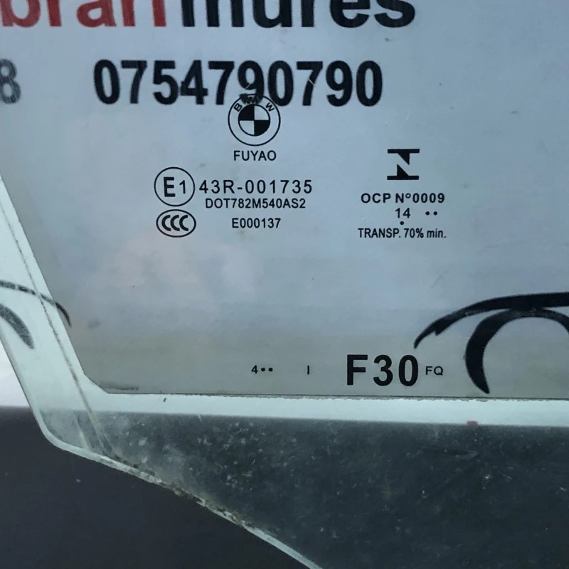 Geam dreapta fata / BMW Seria 3 F31 2015 / Caroserie, oglinzi si faruri