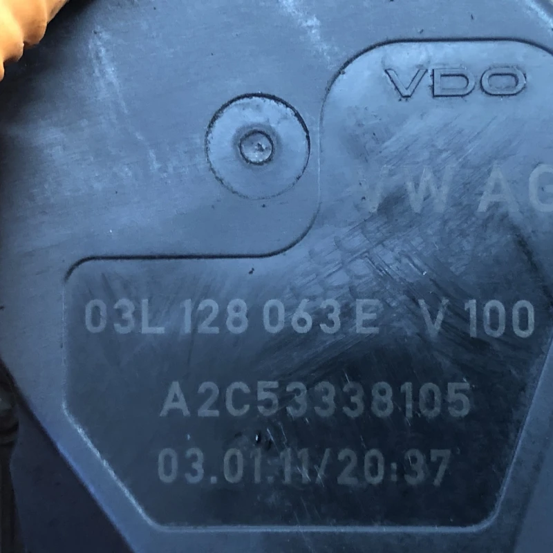 Clapeta de acceleratie / Audi A4 B8 2011 / Motor, racire si evacuare