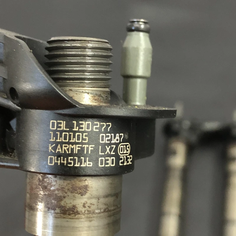 Injector / Audi A4 B8 2011 / Motor, racire si evacuare