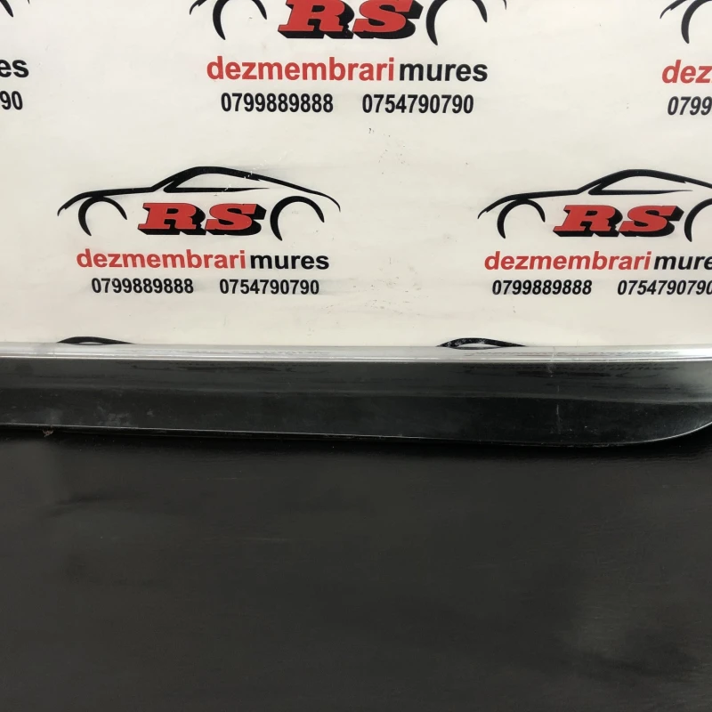 Bandou usa stanga spate Audi 