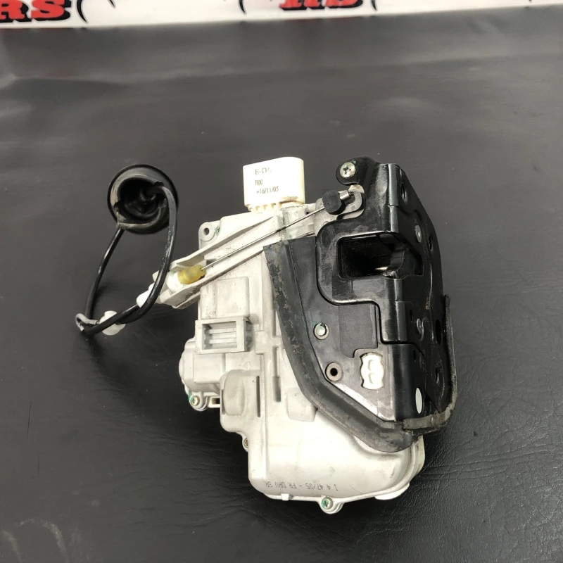 Iala broasca usa stanga fata Audi 