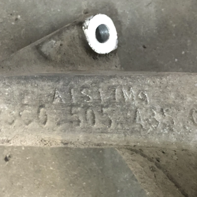 Fuzeta stanga spate / Volkswagen Tiguan 5N 2010 / Directie si suspensie