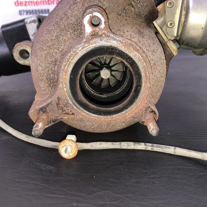 Turbosuflanta turbo turbina / Audi A4 B8 2009 / Motor, racire si evacuare