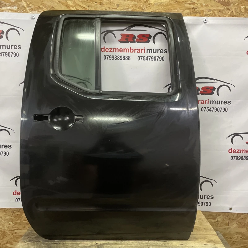 Usa dreapta spate Nissan 